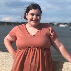 Meet your Posher, Leah